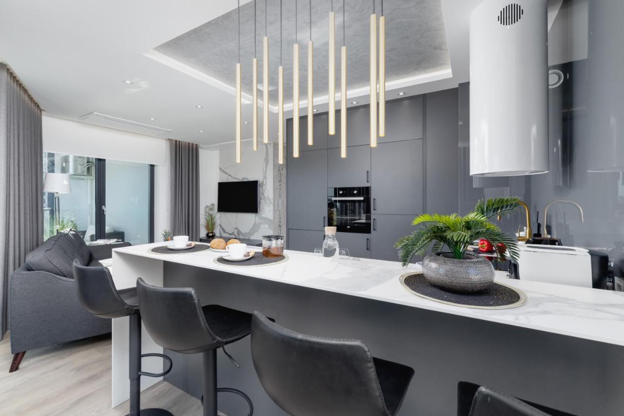 Mogilska Apartments By Renters Prestige Cracovia Exterior foto
