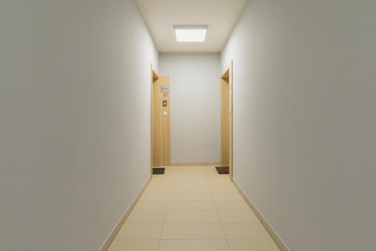 Mogilska Apartments By Renters Prestige Cracovia Exterior foto